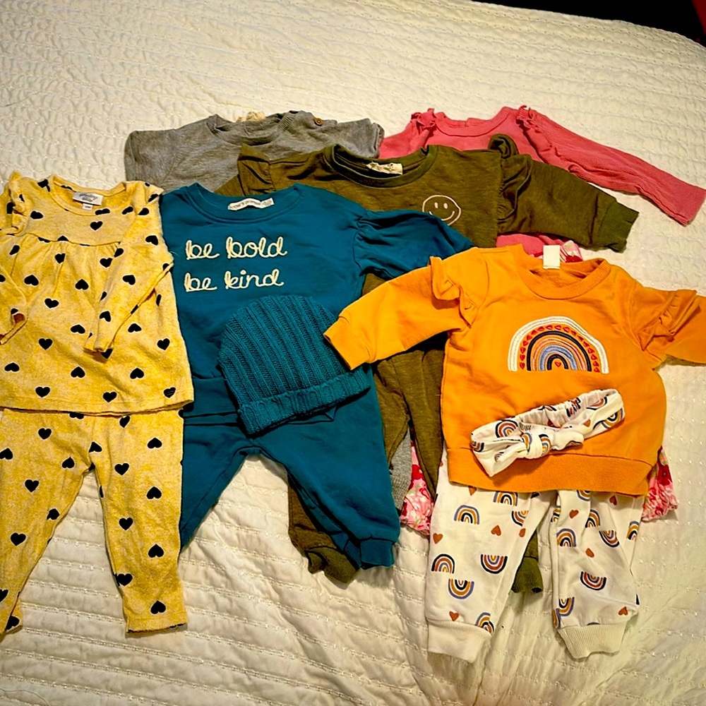Bundle 6 outfits 12m girls